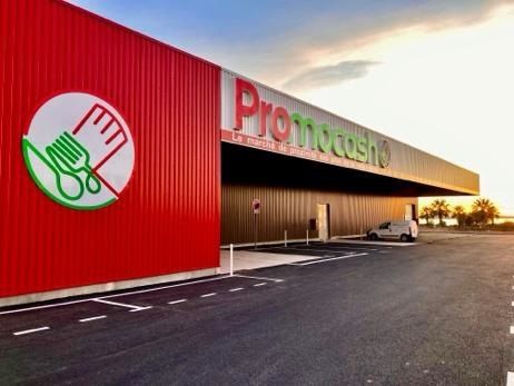 Façade d'un magasin Promocash